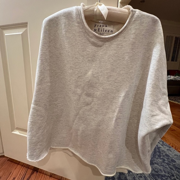 Frank & Eileen Anna Capelet, Triple Fleece, Size Small, NWOT - Picture 6 of 6